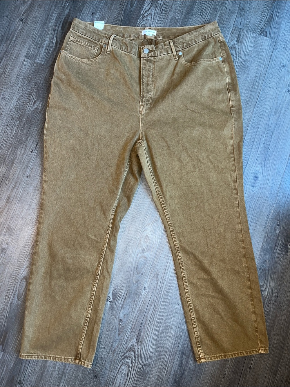 GOOD AMERICAN Straight-Leg Jeans in Tan/Brown